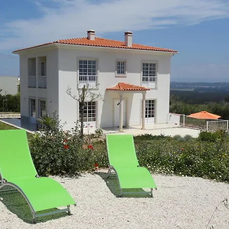 Oceanview Cliff Retreat